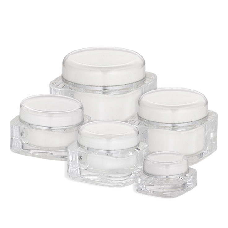 J04015 | 15 ML ELEGANT SQUARE JAR